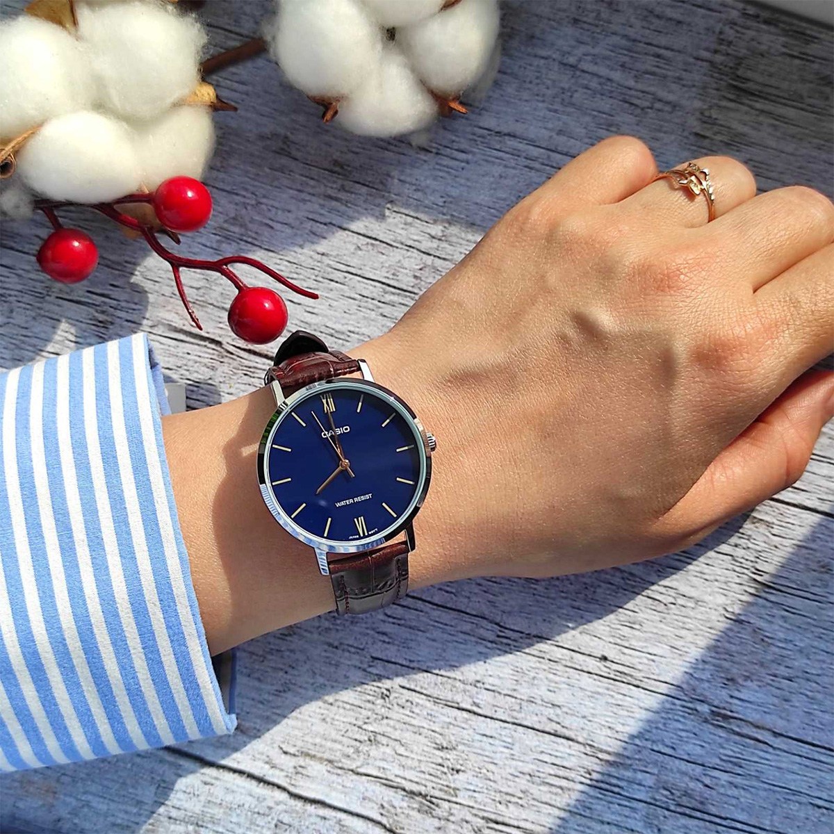 Дамски часовници Casio LTP-VT01L-2BUDF от chronodeluxo.bg