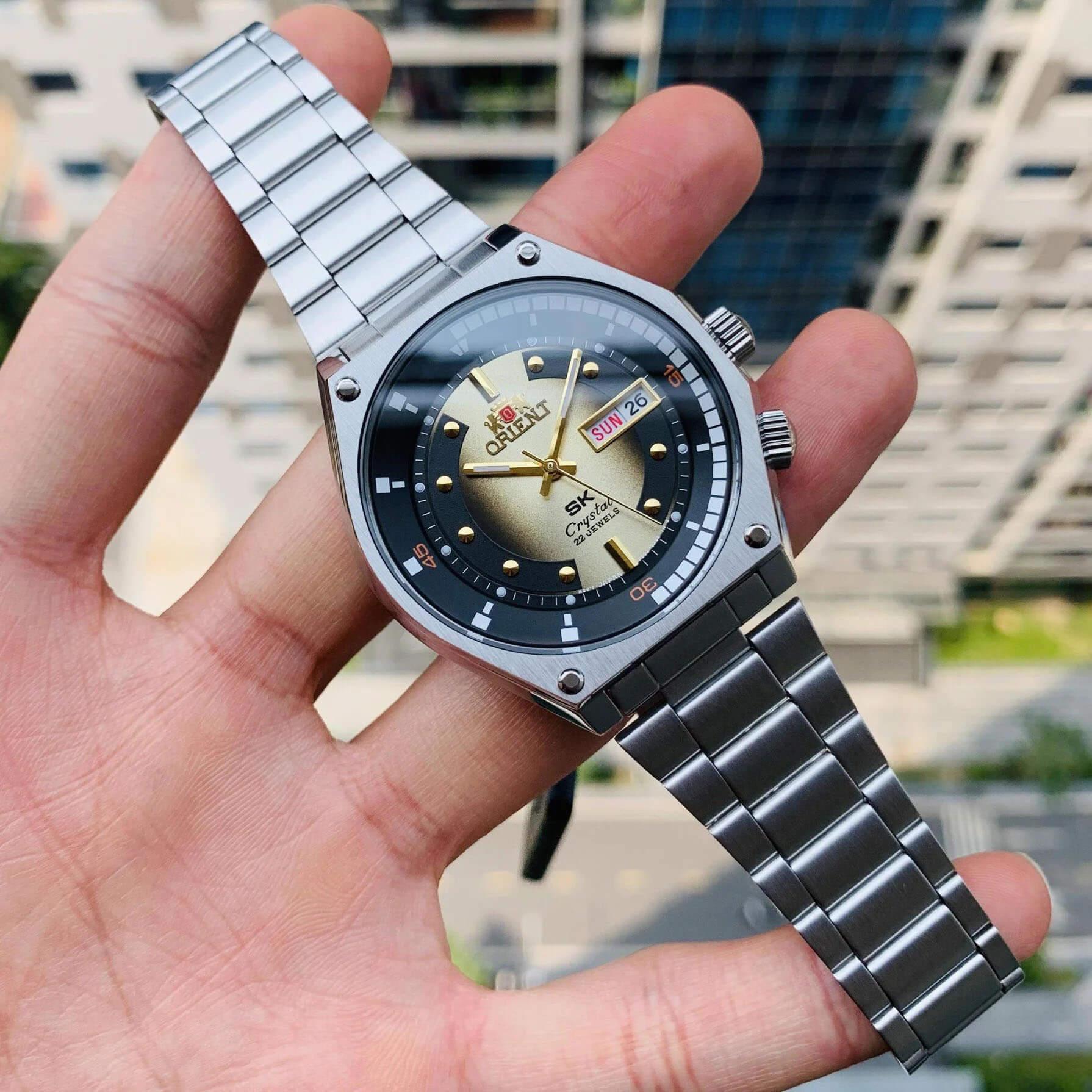 Мъжки автоматични часовници Orient RA-AA0B01R от chronodeluxo.bg