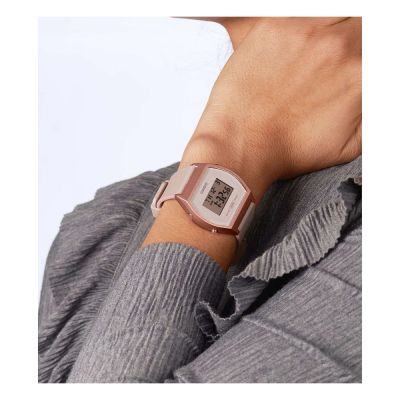 Дамски часовник Casio LW-204-4AEF