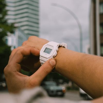 Мъжки часовник Casio G-Shock - DW-5600WW-7ER