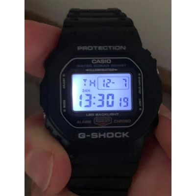 Мъжки часовник Casio G-Shock - DW-5600UE-1ER