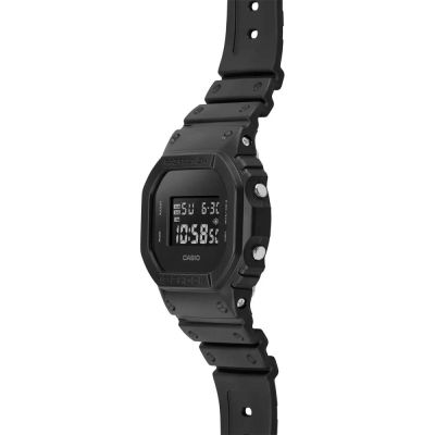 Мъжки часовник Casio G-Shock - DW-5600UBB-1ER