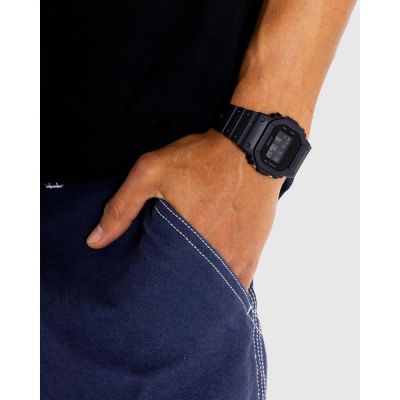 Мъжки часовник Casio G-Shock - DW-5600UBB-1ER