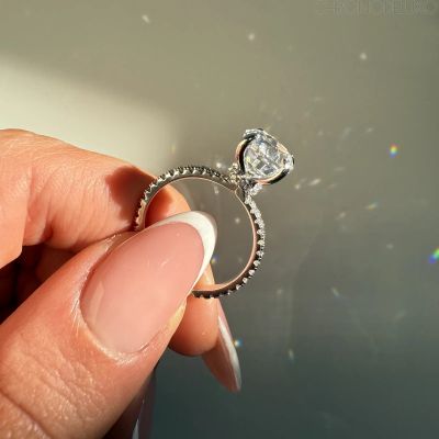 Ръчно изработен пръстен ROUND CUT PAVÉ BAND от 925 каратно сребро - RNG-RND-SLVR