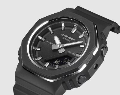 Дамски часовник Casio G-Shock - GMA-P2110-1AER